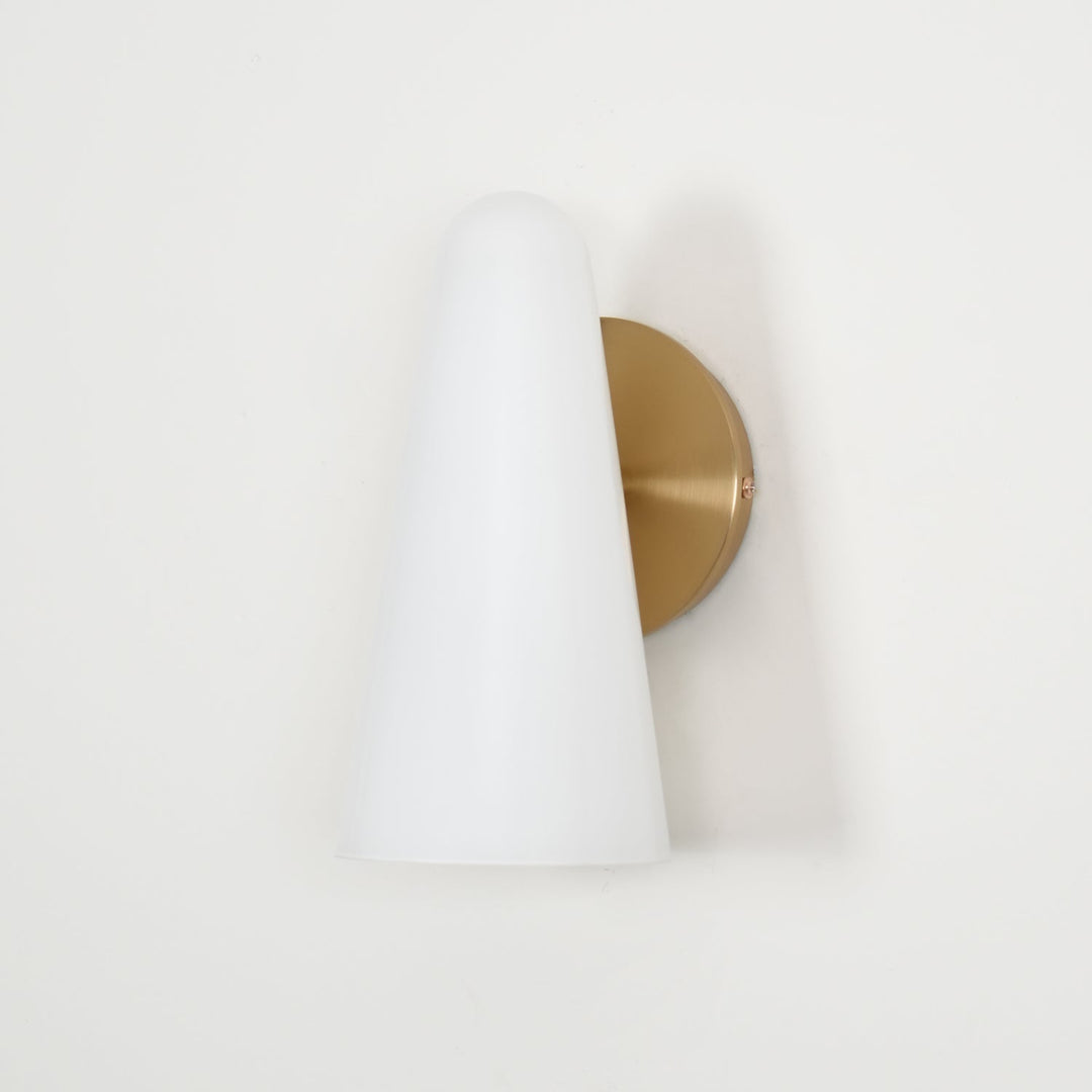 Konisk Glasvägglampa