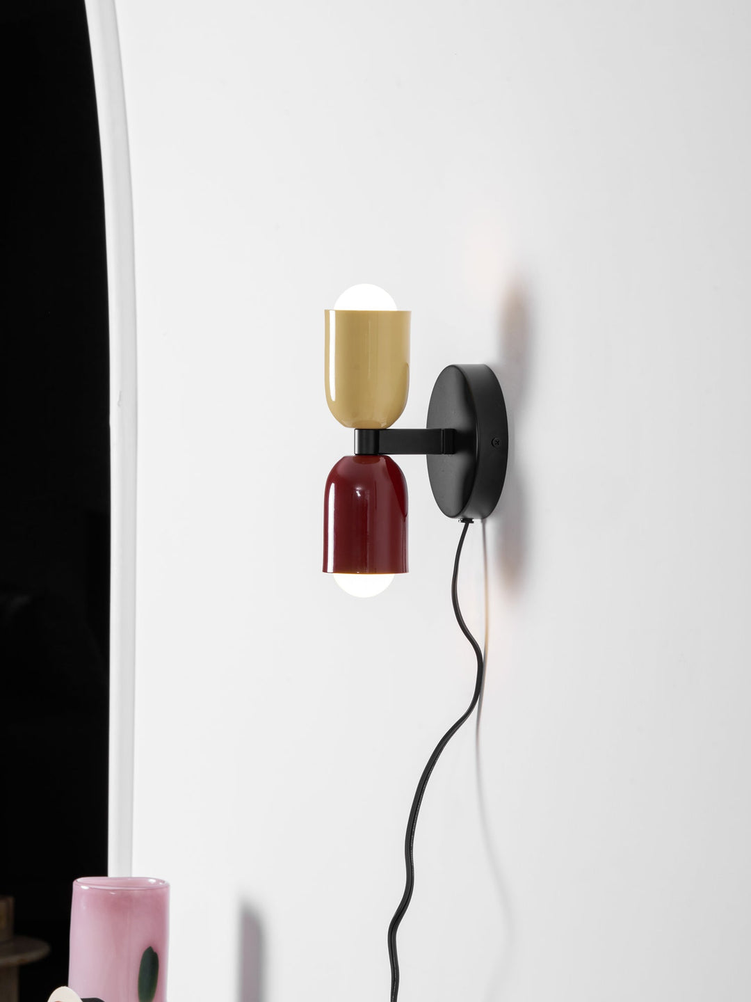 Couleur Dubbel Plug-In Vägglampa
