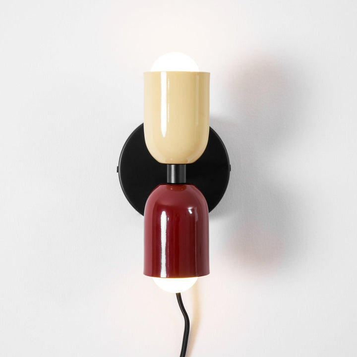 Couleur Dubbel Plug-In Vägglampa