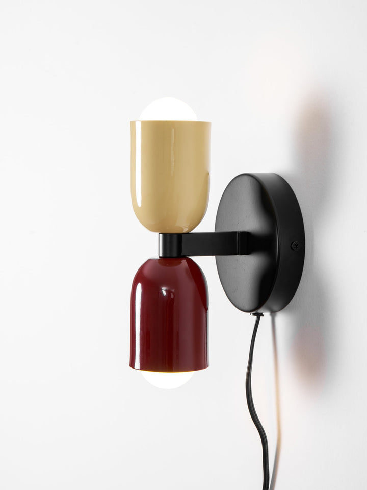 Couleur Dubbel Plug-In Vägglampa