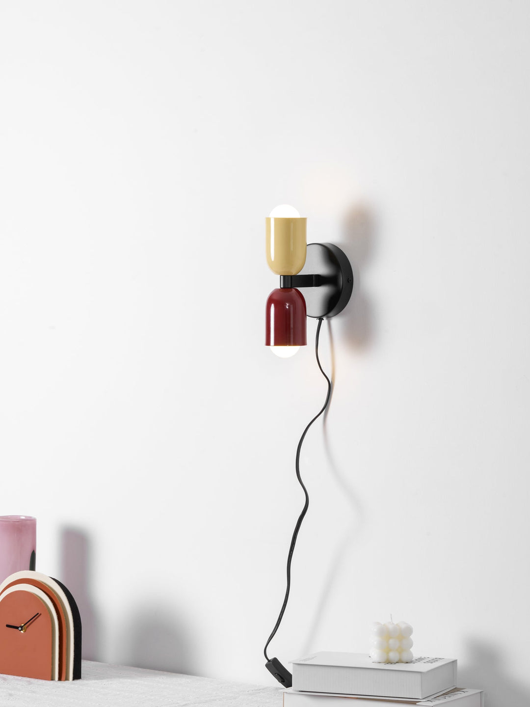Couleur Dubbel Plug-In Vägglampa