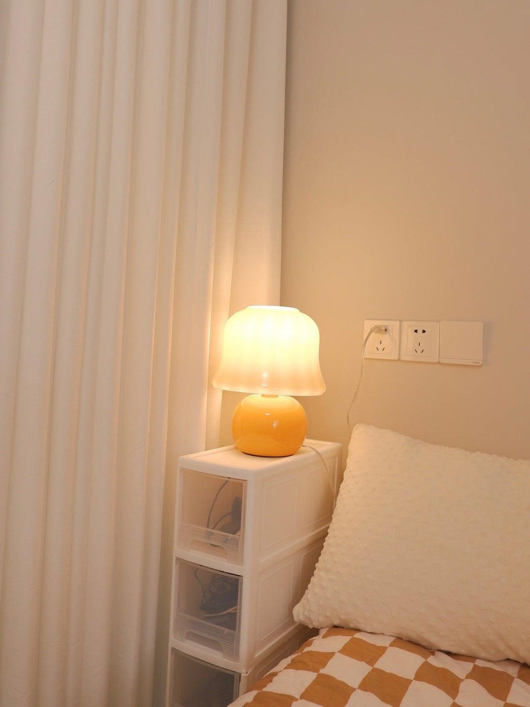 Krämig Svamp Bordslampa