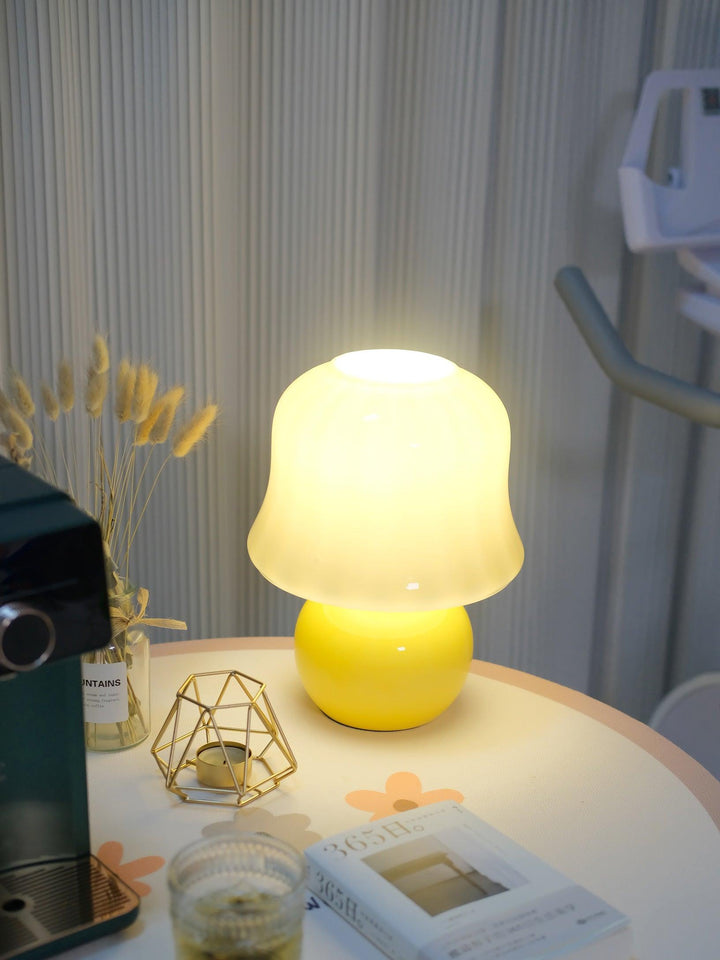 Krämig Svamp Bordslampa