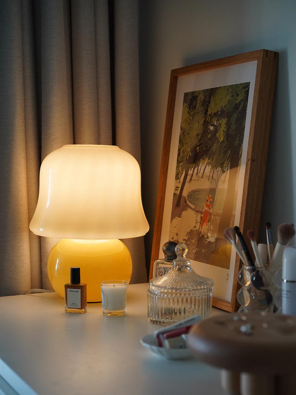 Krämig Svamp Bordslampa
