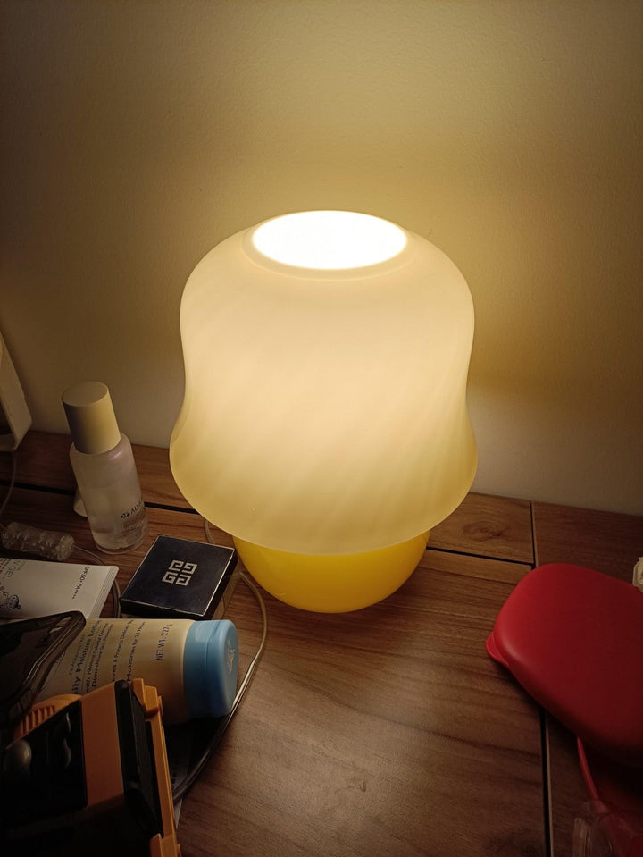 Krämig Svamp Bordslampa