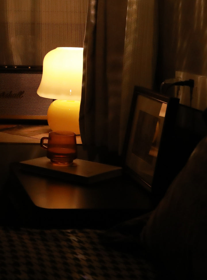 Krämig Svamp Bordslampa