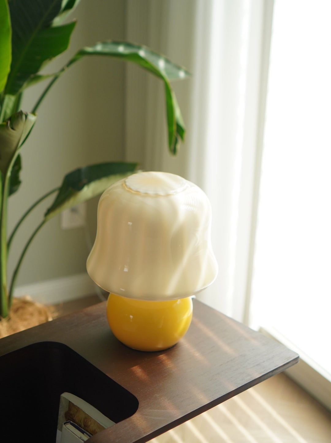 Krämig Svamp Bordslampa