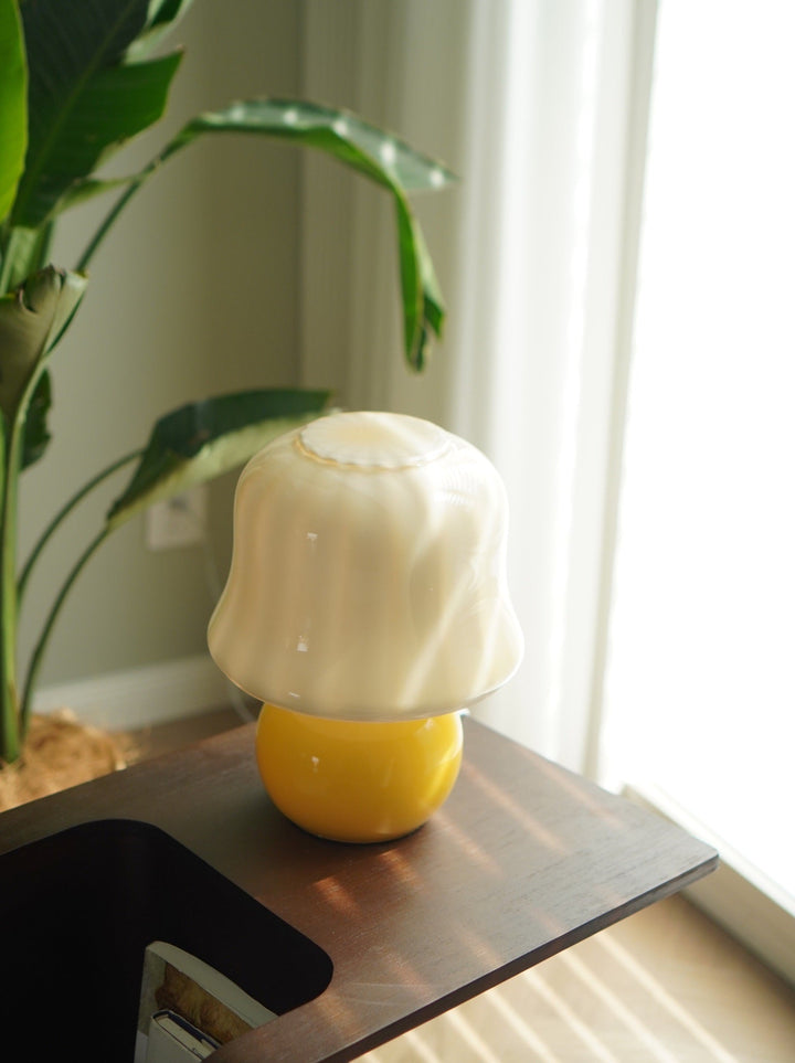 Krämig Svamp Bordslampa