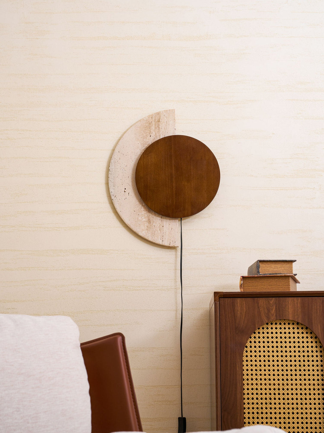 Crescent Halo Vägglampa med Plug-in