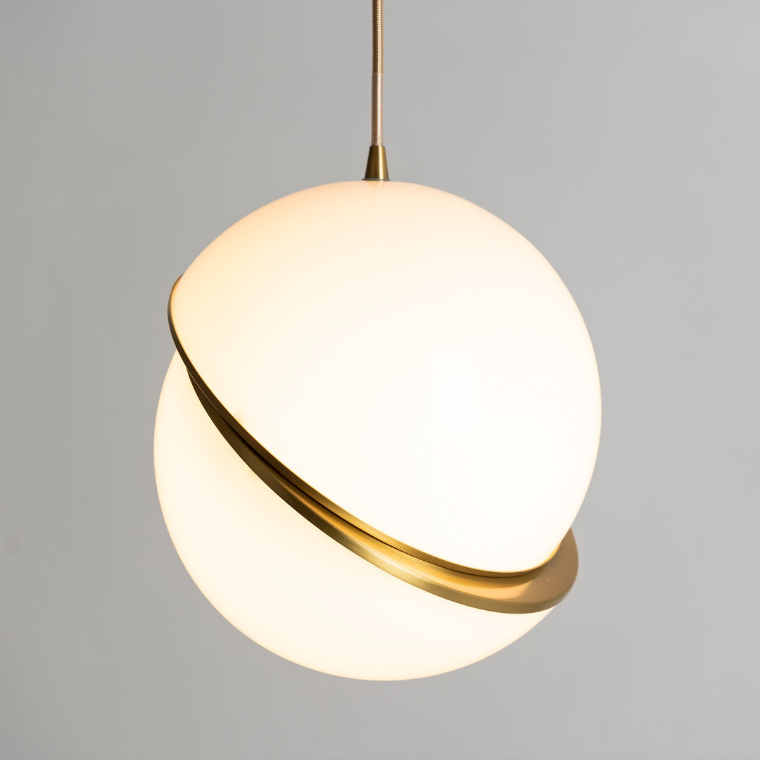 Crescent Pendellampa