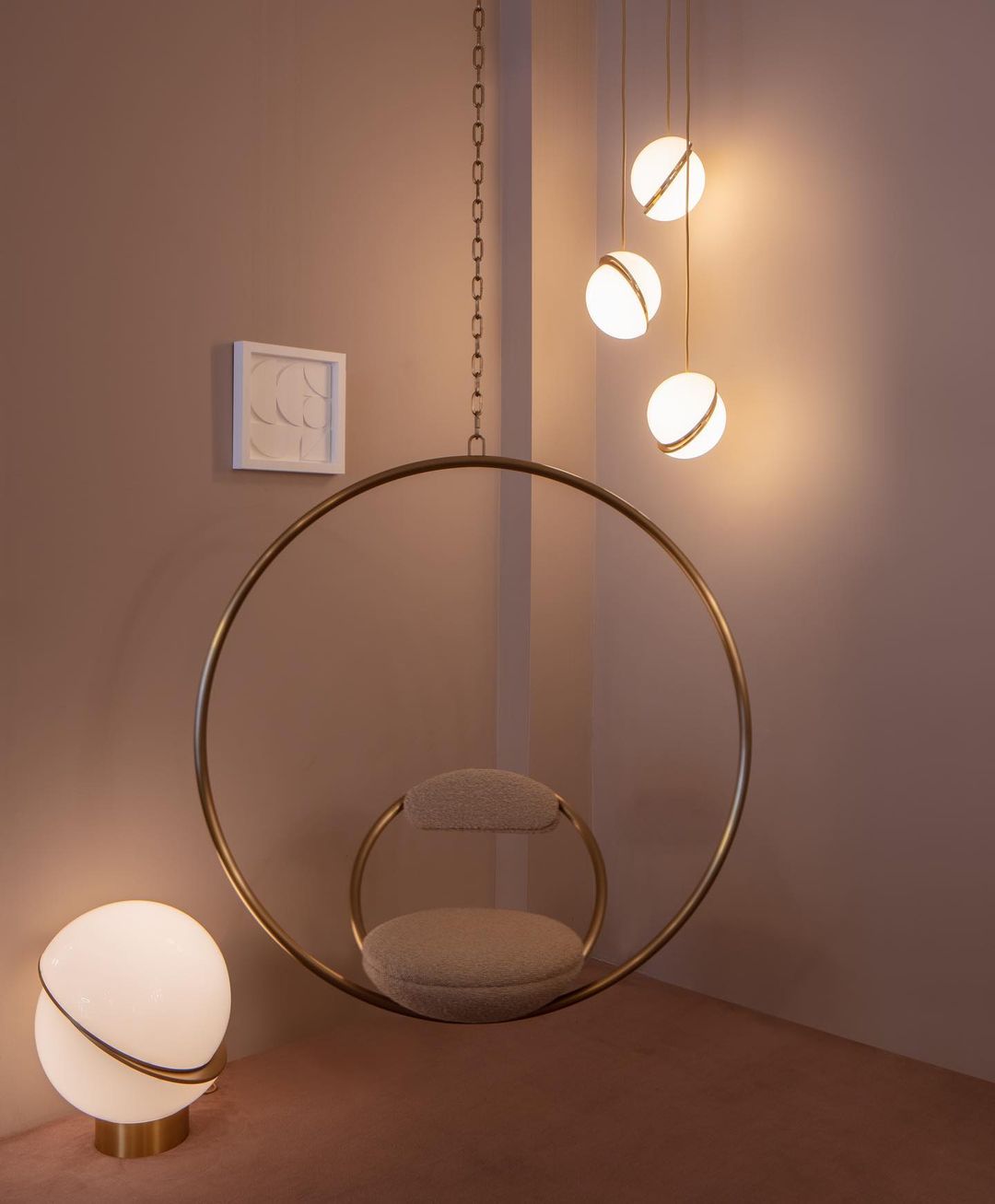 Crescent Pendellampa