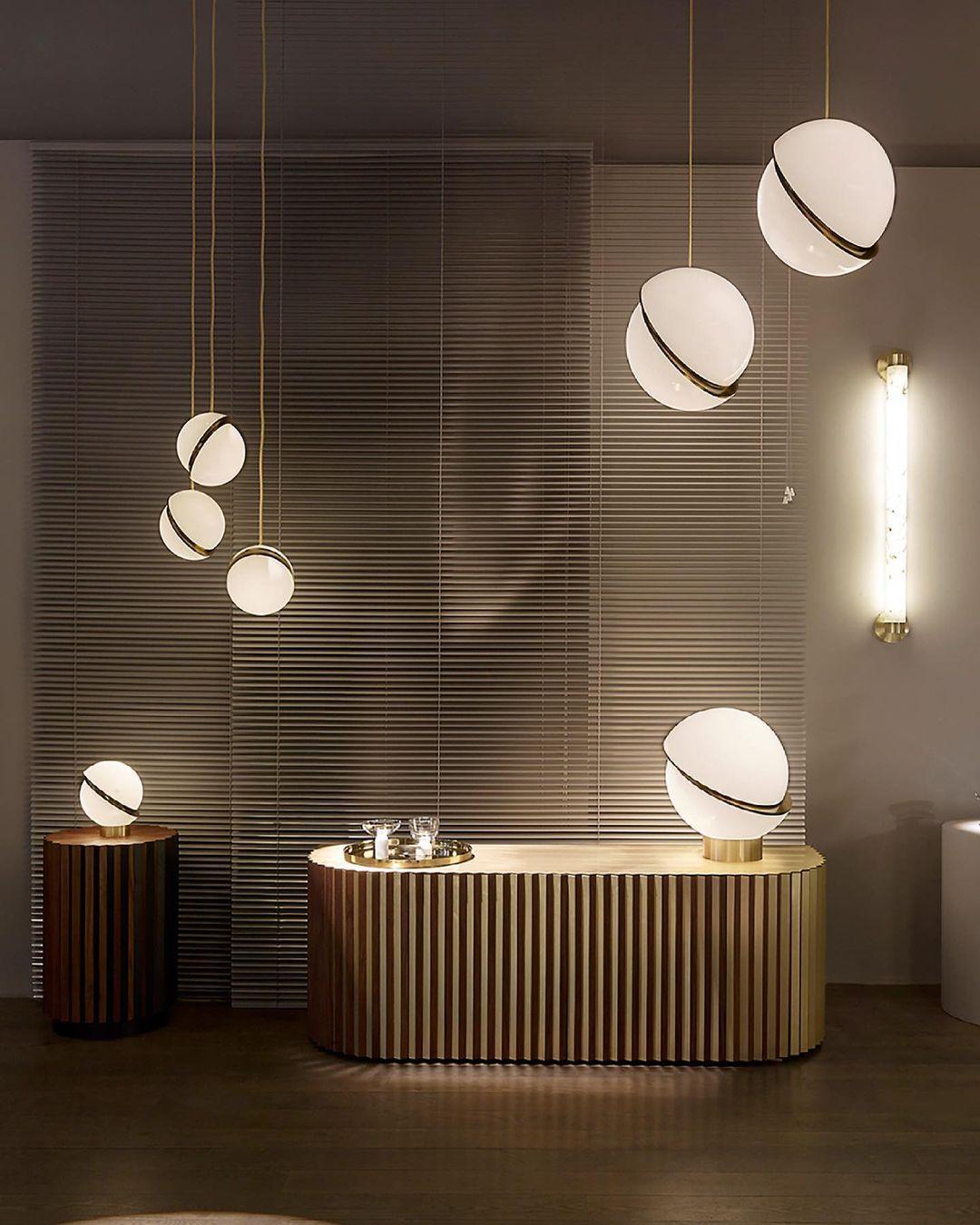 Crescent Bordslampa