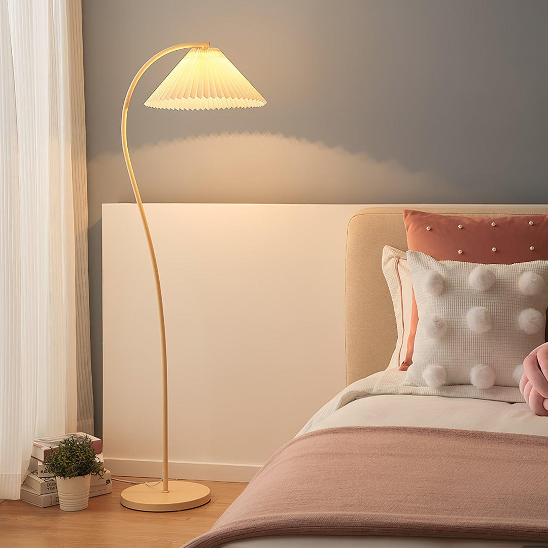 Crescini Plisserad Golvlampa