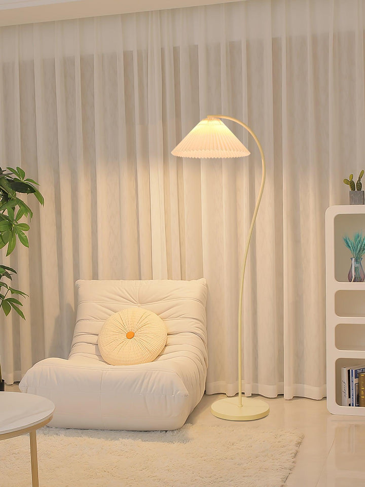 Crescini Plisserad Golvlampa