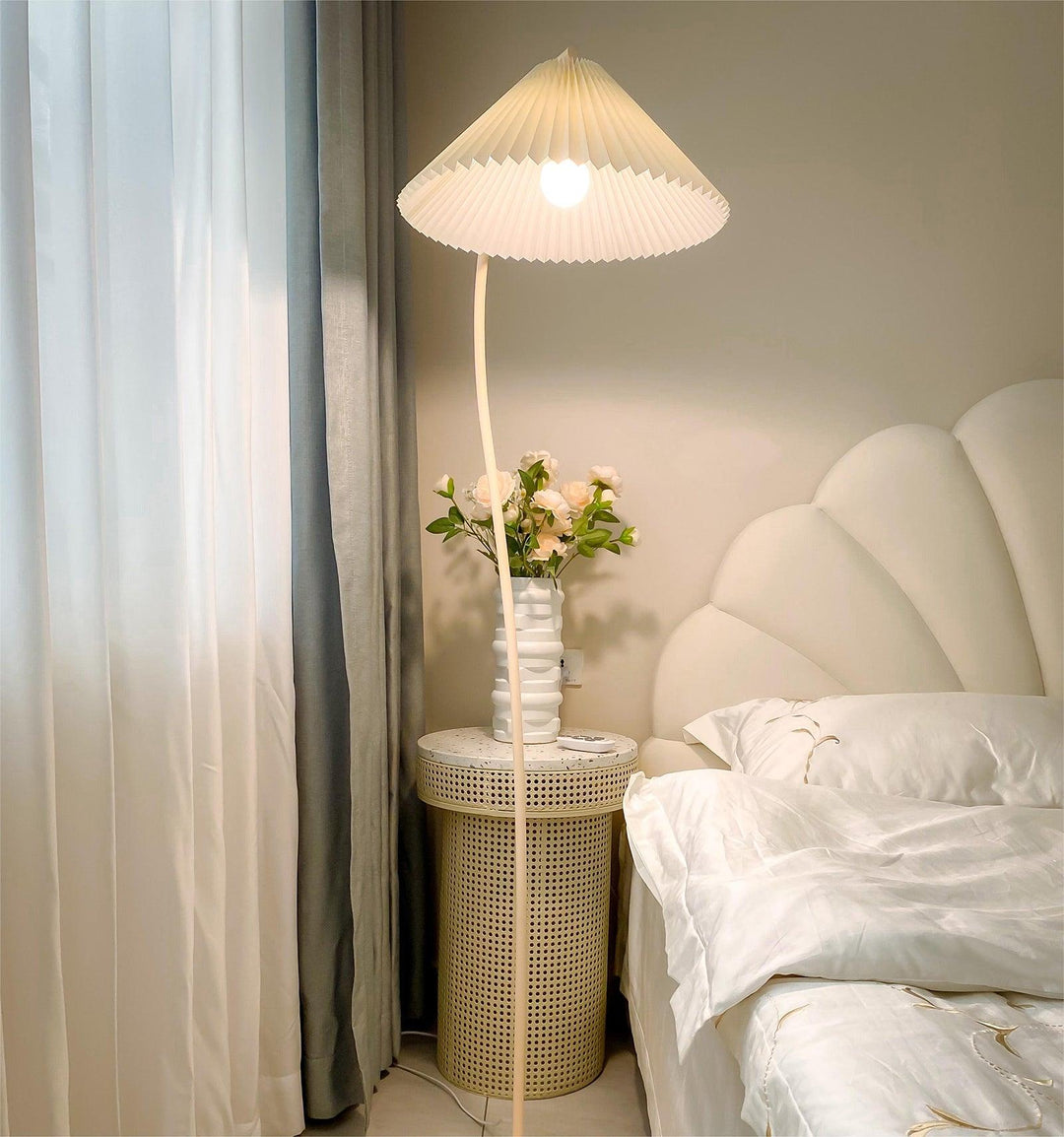 Crescini Plisserad Golvlampa