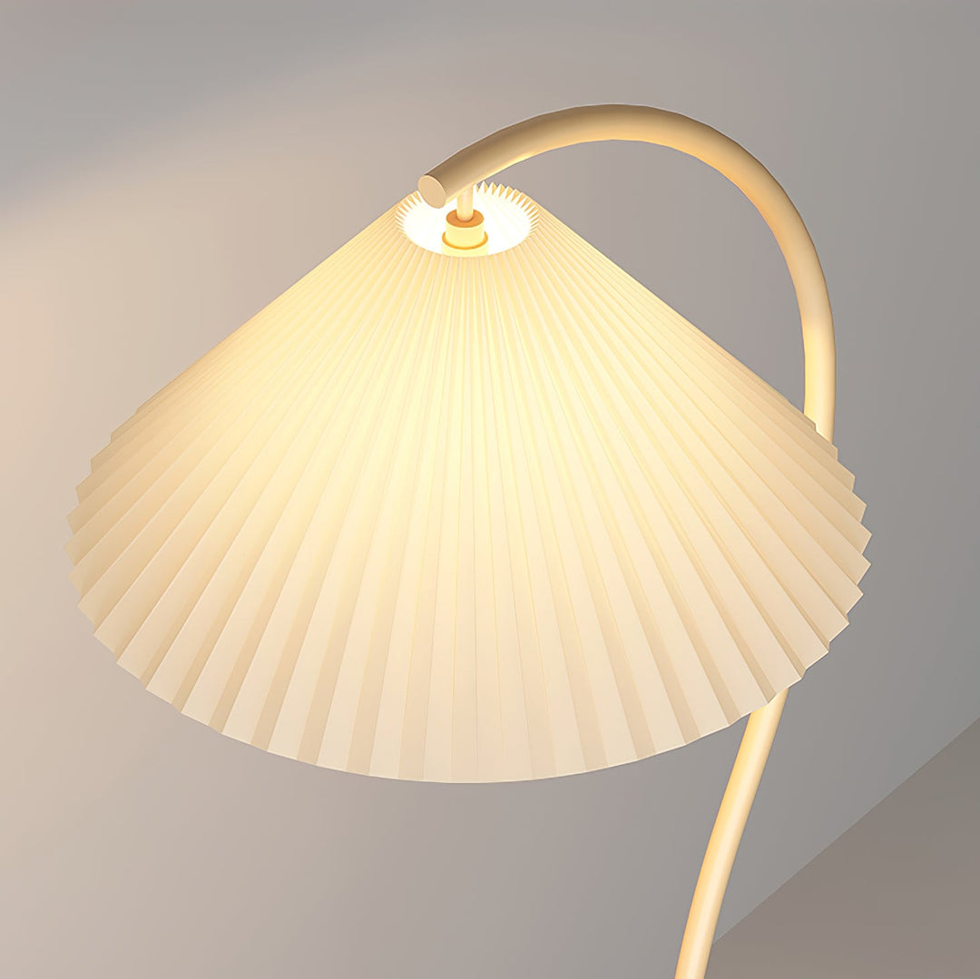 Crescini Plisserad Golvlampa