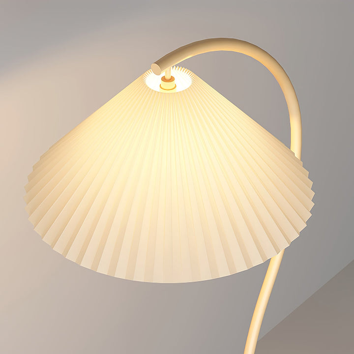 Crescini Plisserad Golvlampa