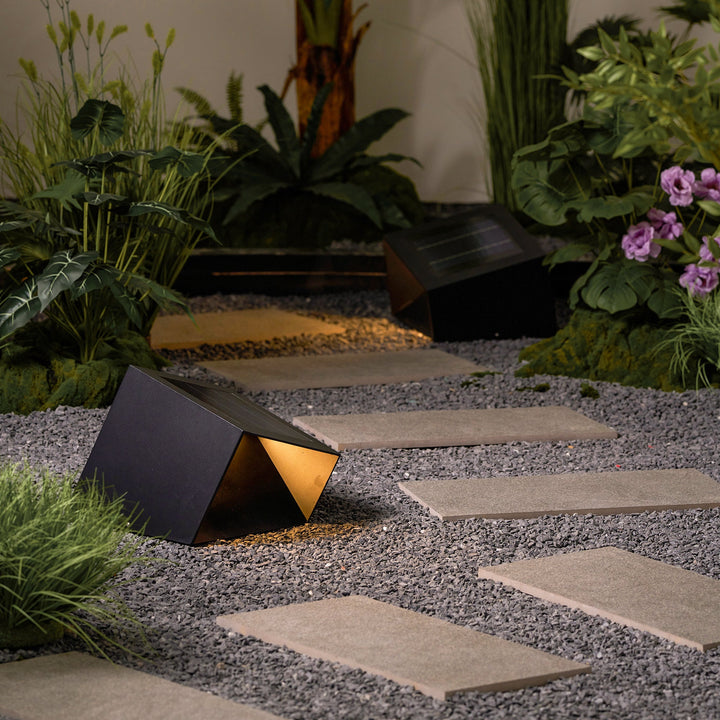 Cube Garden Solutomhuslampa