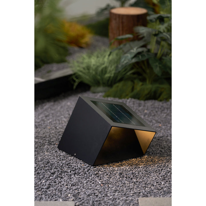 Cube Garden Solutomhuslampa