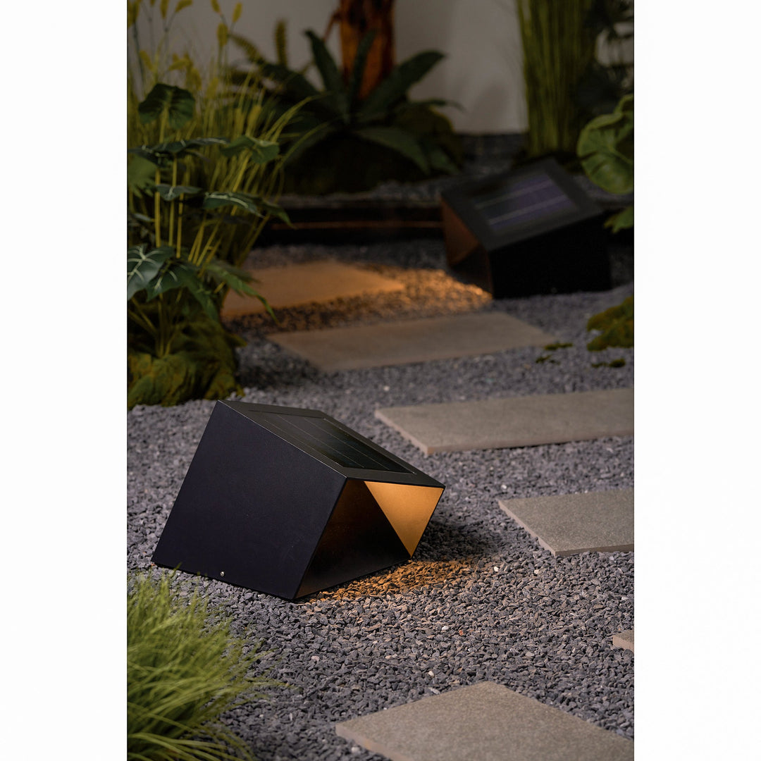 Cube Garden Solutomhuslampa