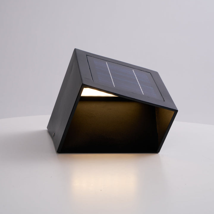 Cube Garden Solutomhuslampa