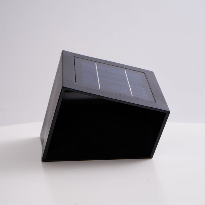 Cube Garden Solutomhuslampa