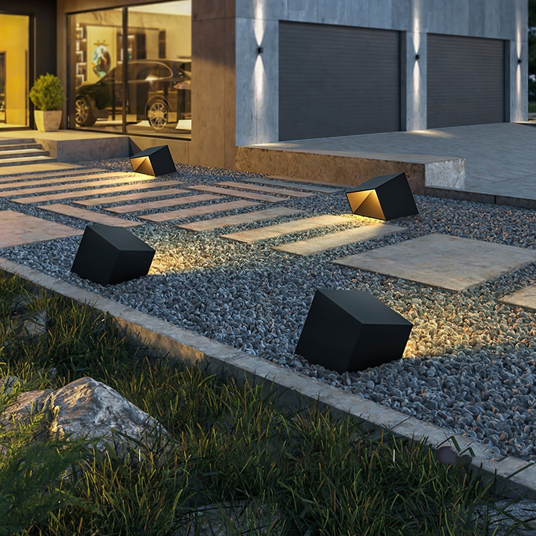 Cube Garden Solutomhuslampa