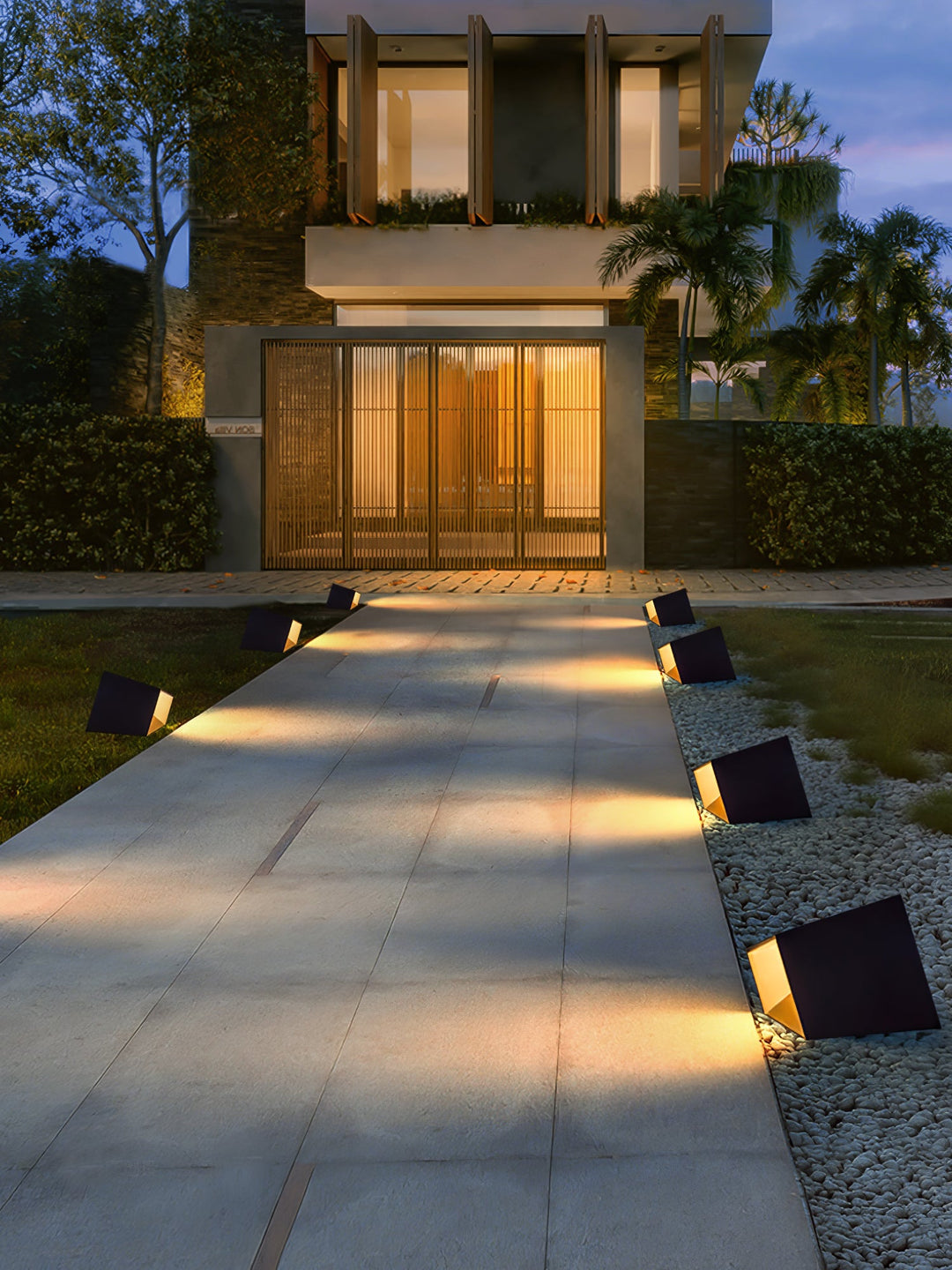 Cube Garden Solutomhuslampa