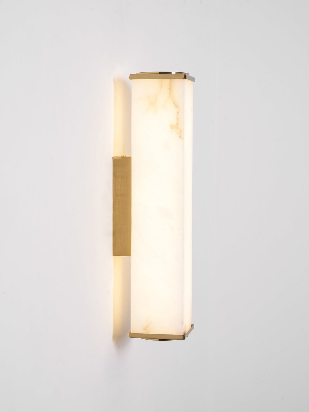 Cuboid Alabaster Vägglampa