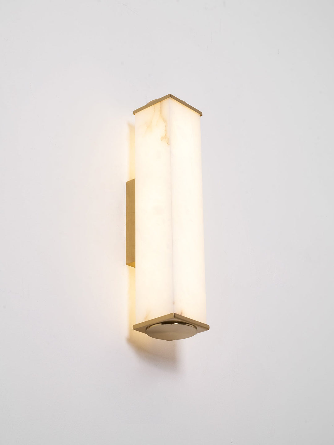 Cuboid Alabaster Vägglampa