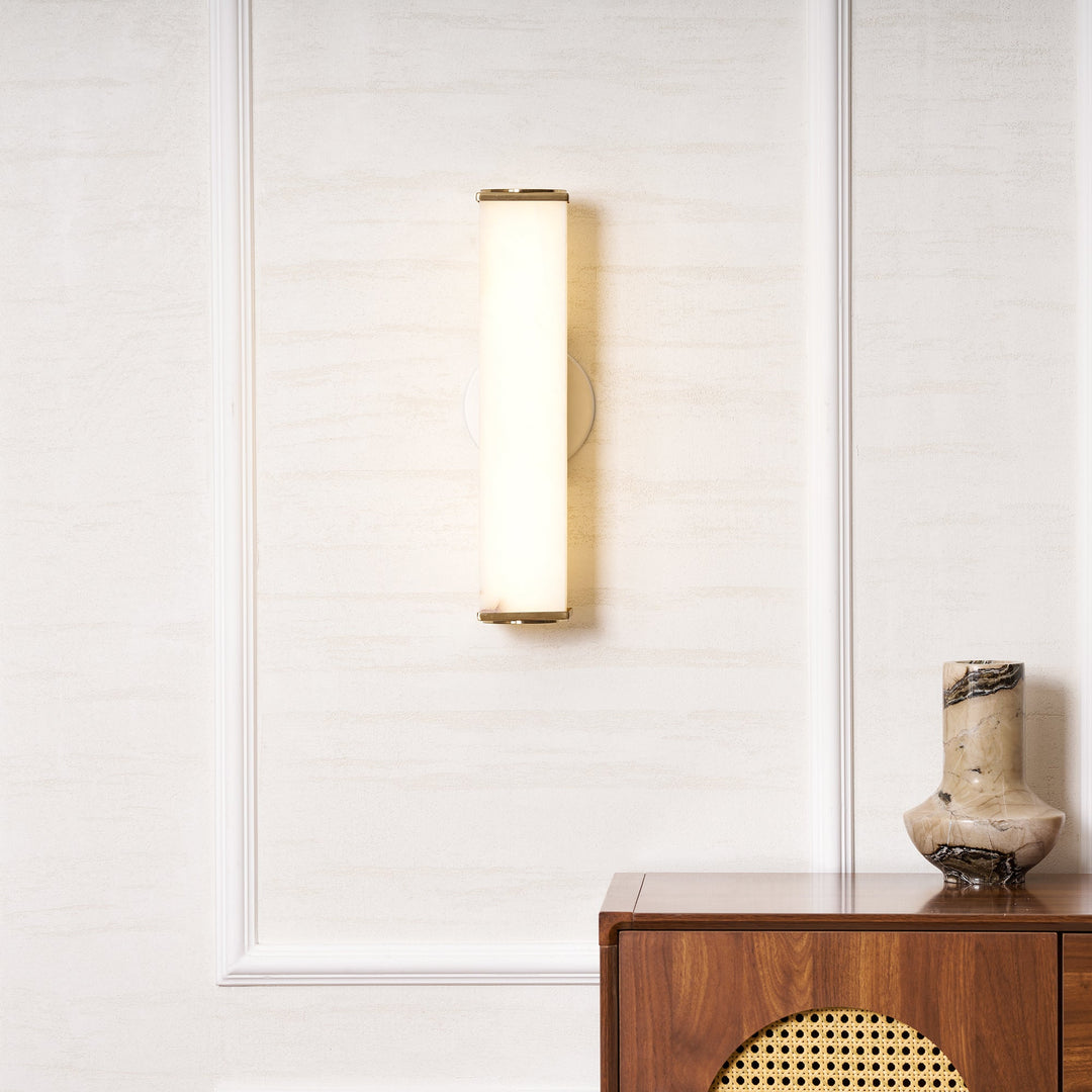 Cuboid Alabaster Vägglampa