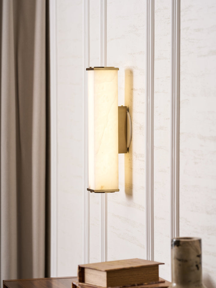 Cuboid Alabaster Vägglampa