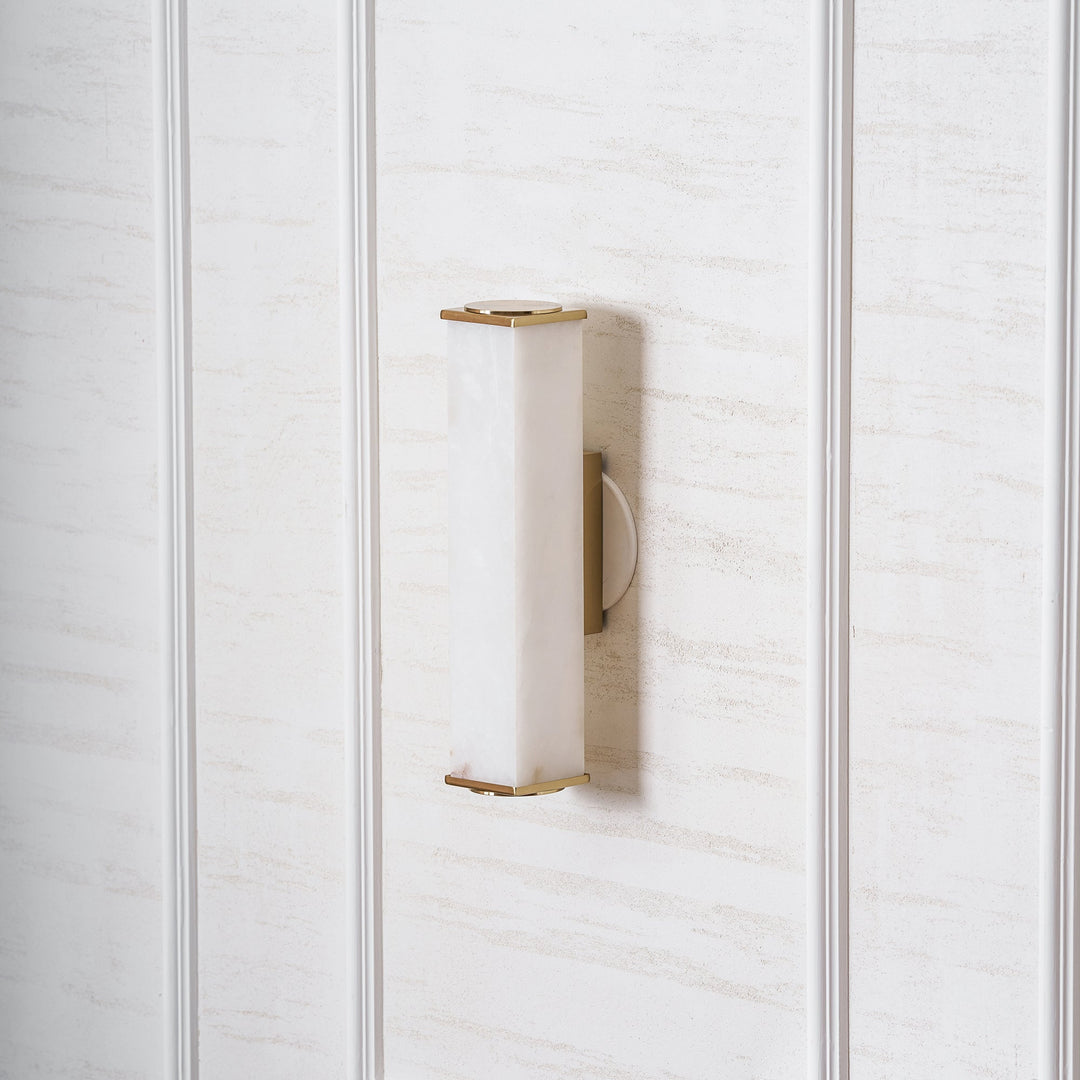 Cuboid Alabaster Vägglampa