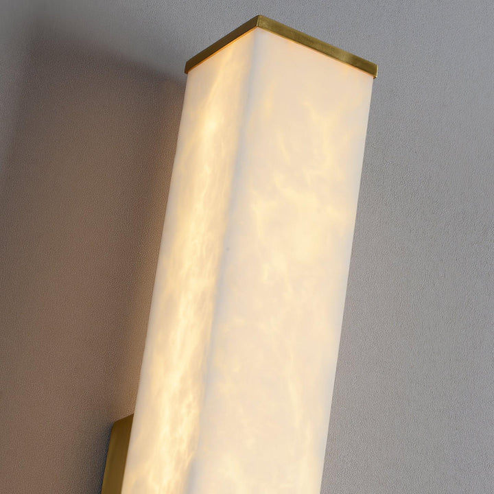 Cuboid Alabaster Vägglampa