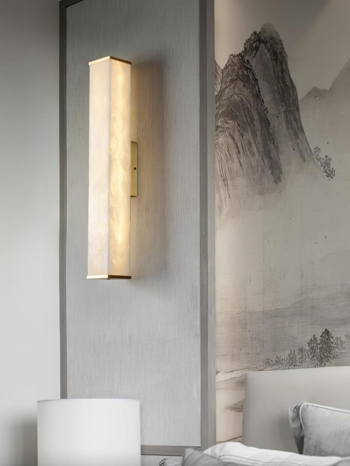 Cuboid Alabaster Vägglampa
