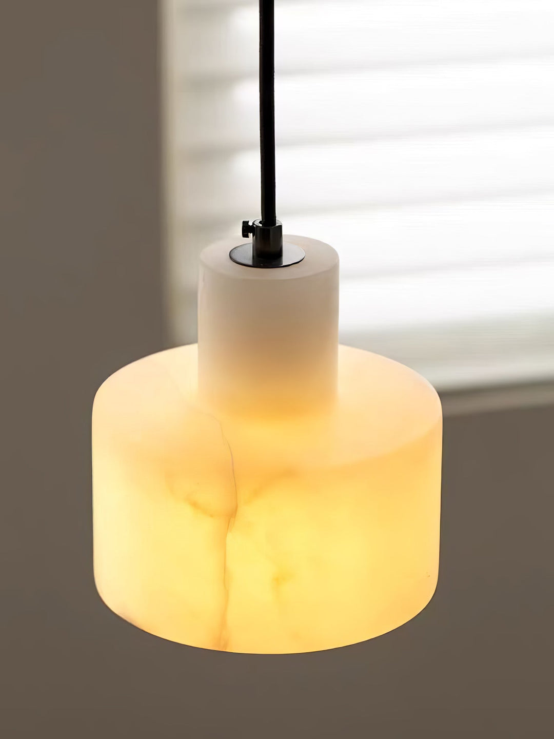 Cyls Alabaster Pendellampa