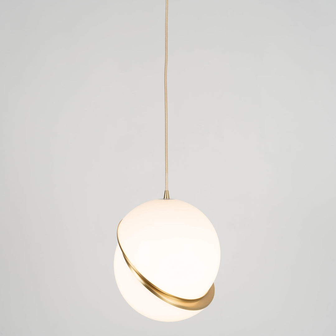 Crescent Pendellampa