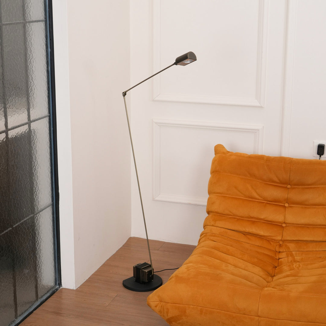 Dynamo Golvlampa