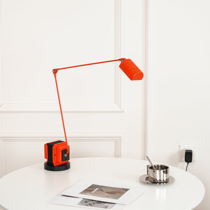 Dynamo Bordslampa
