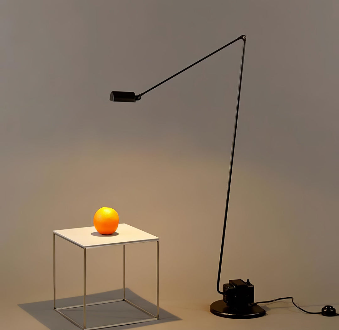 Dynamo Golvlampa