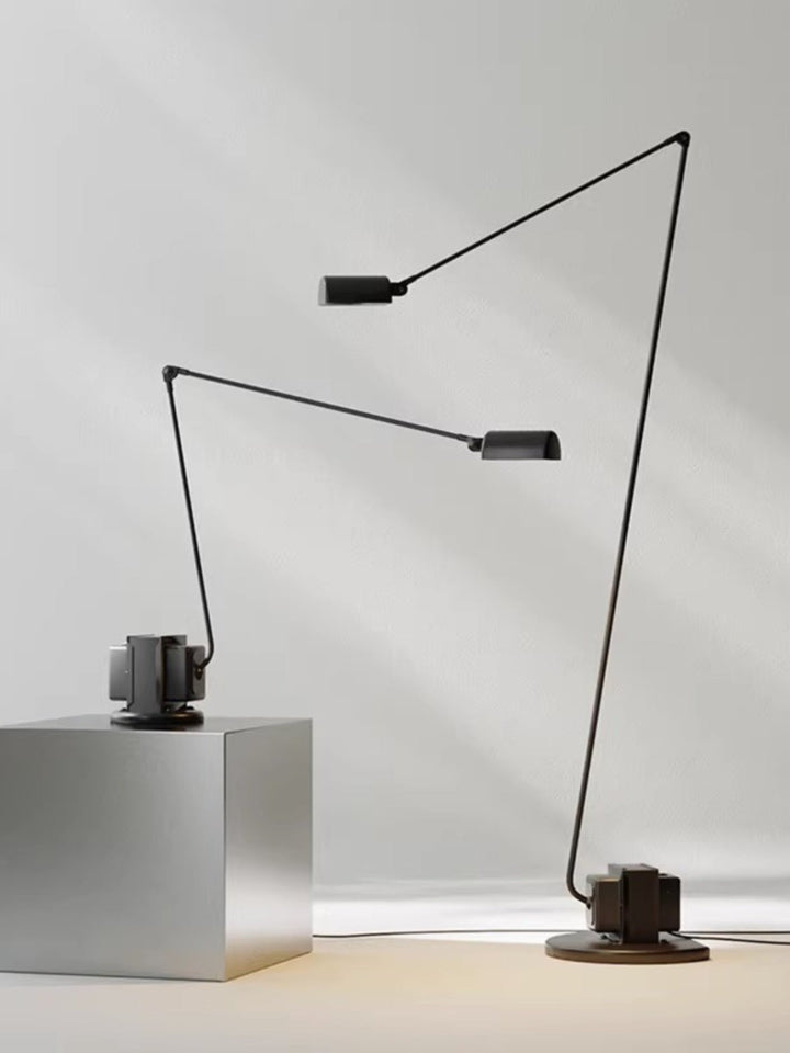 Dynamo Golvlampa