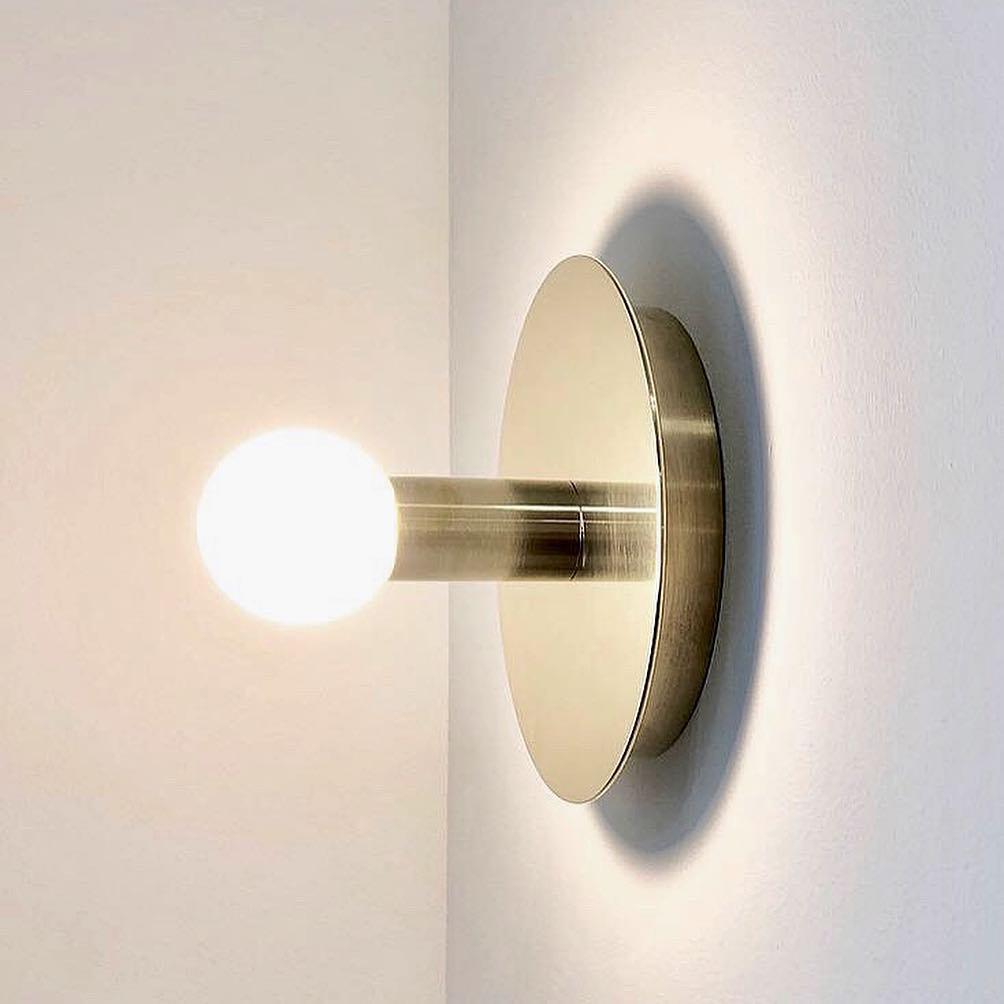 Dot Vägglampa