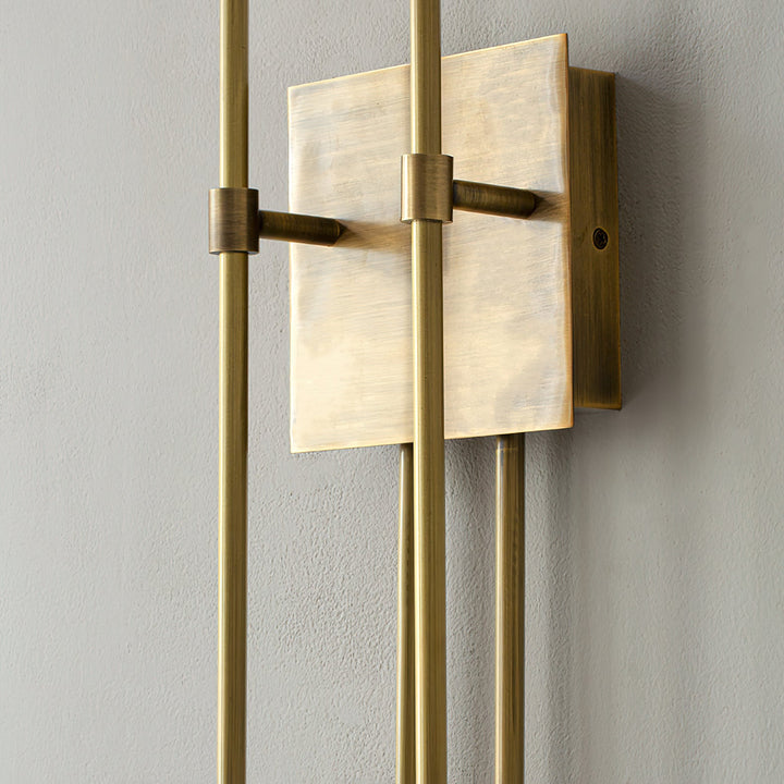 Pilar Vägglampa