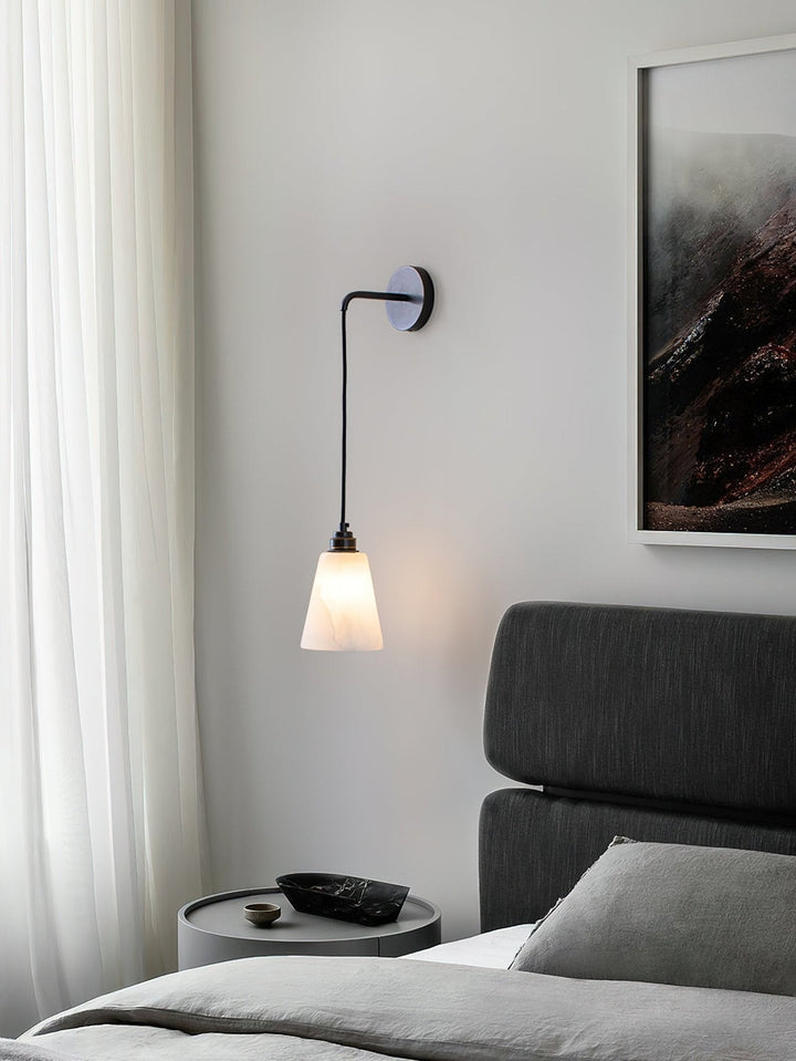 Droplet Alabaster Vägglampa