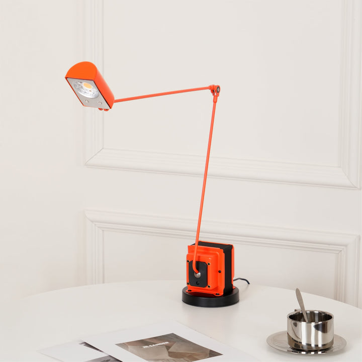 Dynamo Bordslampa