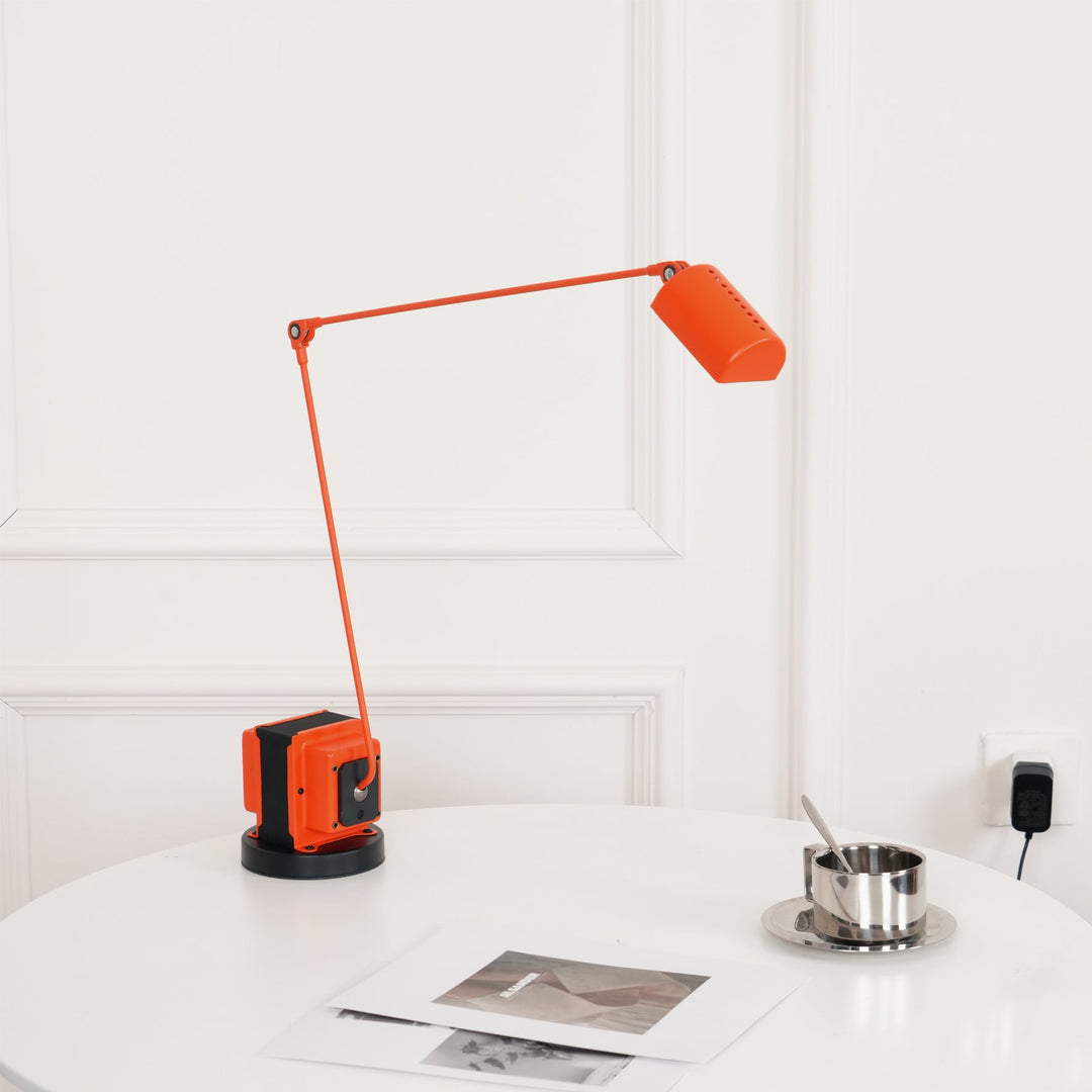 Dynamo Bordslampa