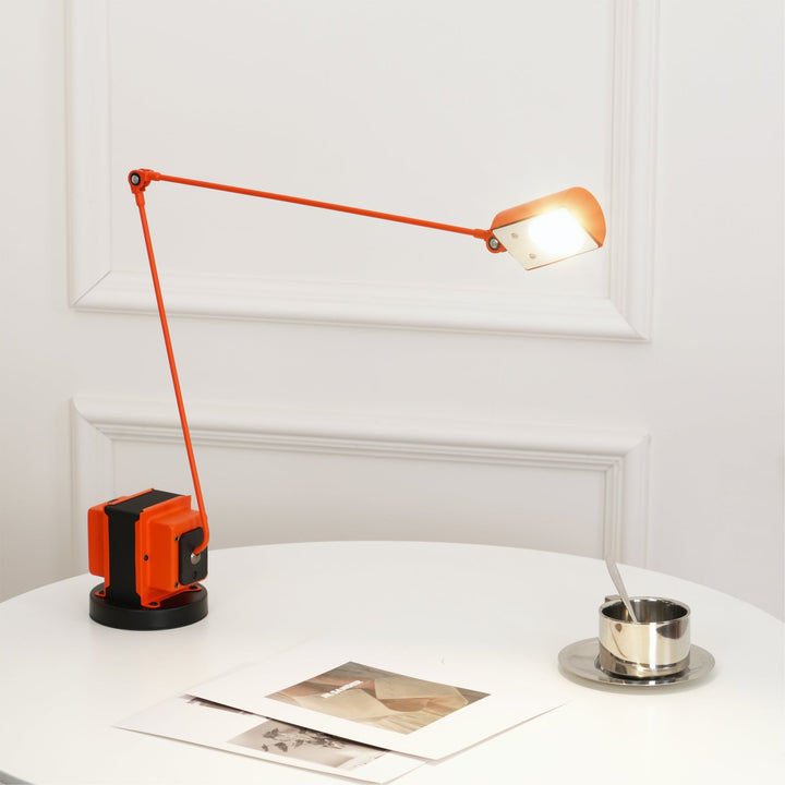 Dynamo Bordslampa