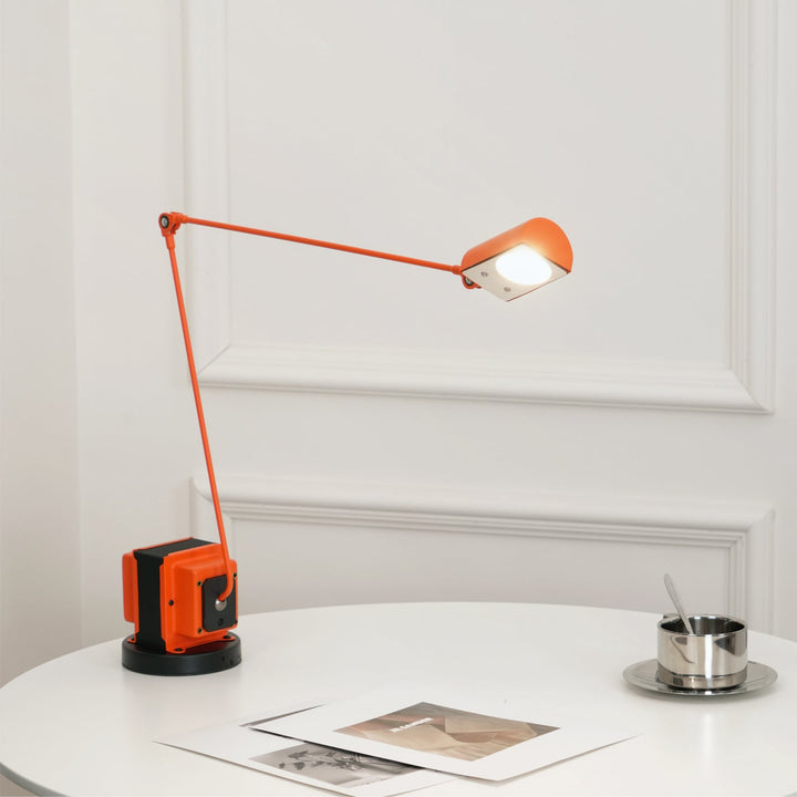 Dynamo Bordslampa