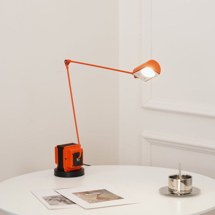 Dynamo Bordslampa