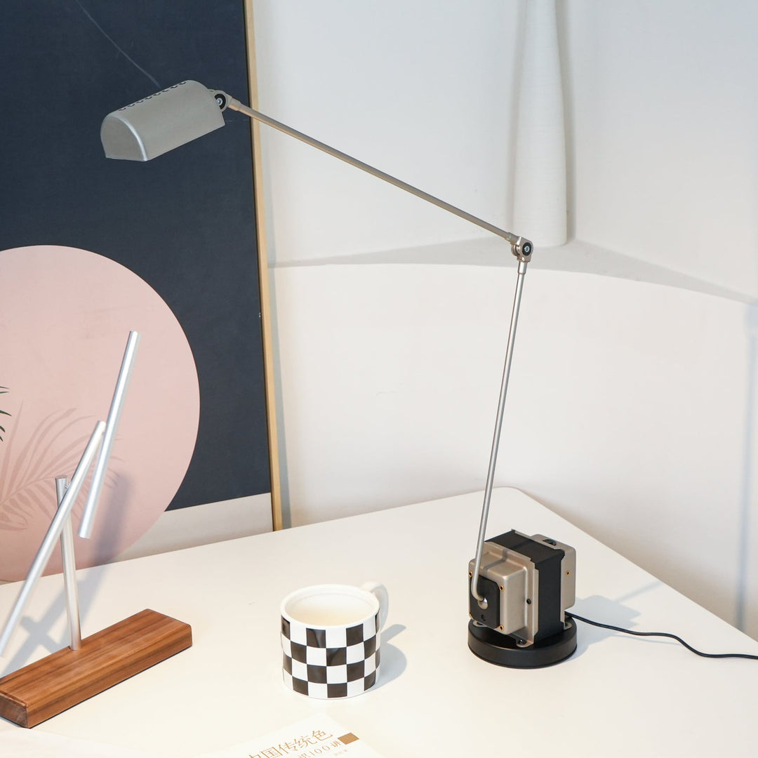 Dynamo Bordslampa